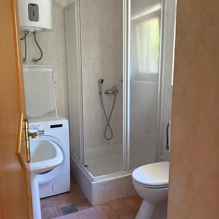 Mates House In - 3 Bedroom House * Tribalj (Primorsko-Goranska)