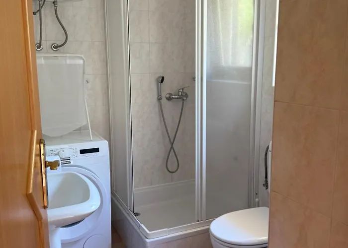 Mates House In - 3 Bedroom House * Tribalj (Primorsko-Goranska)