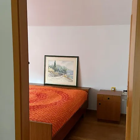 Mates House In - 3 Bedroom House *