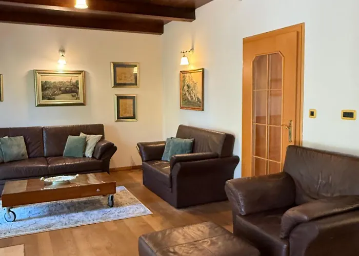 Mates House In - 3 Bedroom House